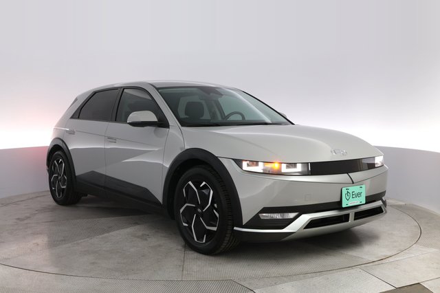 2023 Hyundai IONIQ 5 — photo 10 of 19