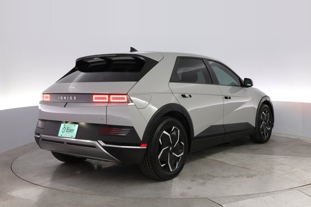 2023 Hyundai IONIQ 5 — photo 2 of 19
