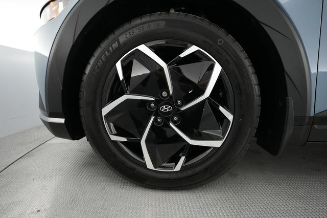 2023 Hyundai IONIQ 5 — photo 7 of 20