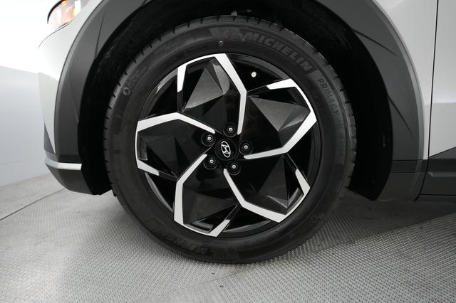 2023 Hyundai IONIQ 5 — photo 7 of 20
