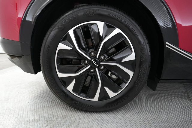 2023 Kia EV6 — photo 15 of 22