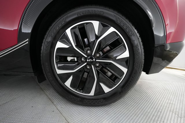2023 Kia EV6 — photo 17 of 22
