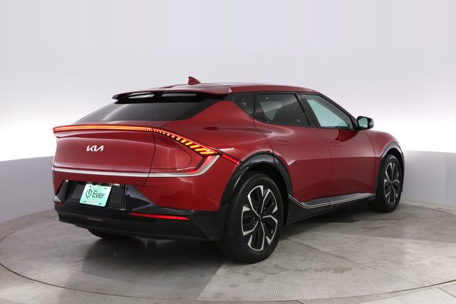 2023 Kia EV6 — photo 2 of 22