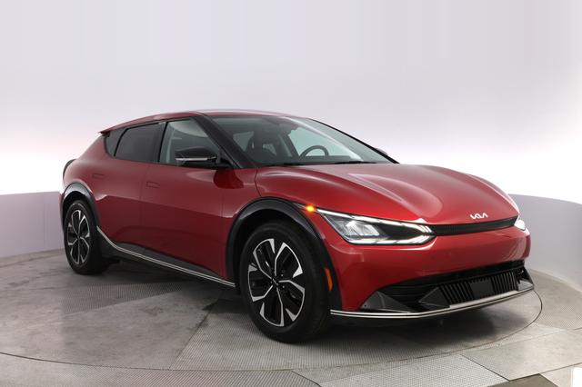 2023 Kia EV6 — photo 10 of 22