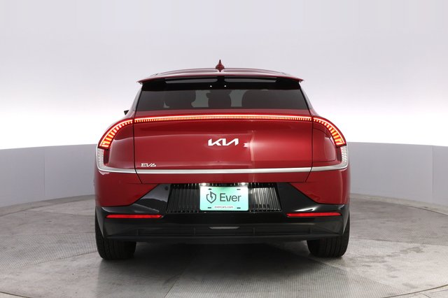 2023 Kia EV6 — photo 12 of 22