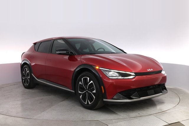 2023 Kia EV6 — photo 10 of 20