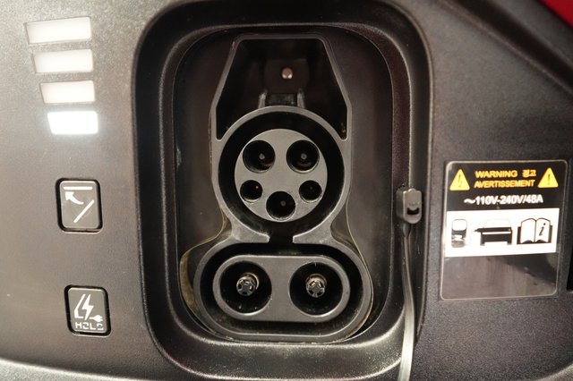 2023 Kia EV6 — photo 8 of 20