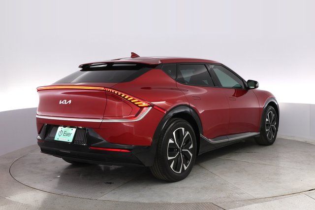 2023 Kia EV6 — photo 2 of 20