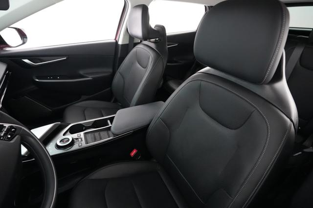 2023 Kia EV6 — photo 3 of 20