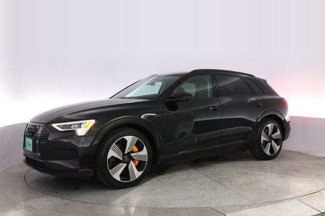 2023 Audi e-tron — photo 14 of 20