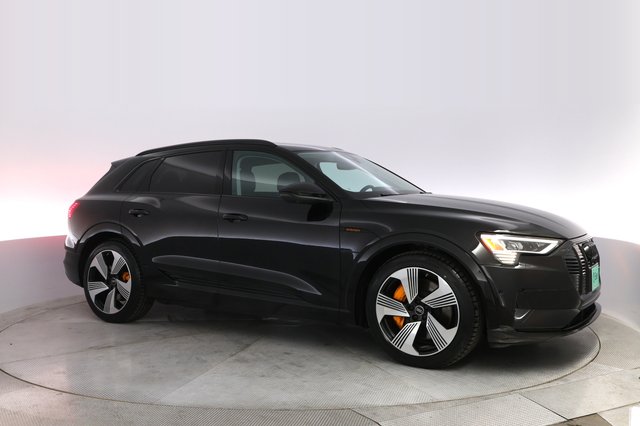 2023 Audi e-tron — photo 11 of 20