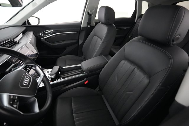 2023 Audi e-tron — photo 3 of 20