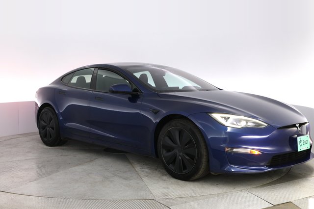 2023 Tesla Model S — photo 10 of 22
