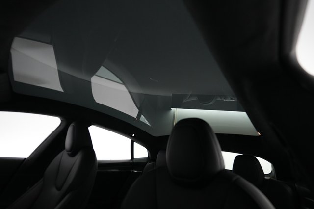 2023 Tesla Model S — photo 20 of 22