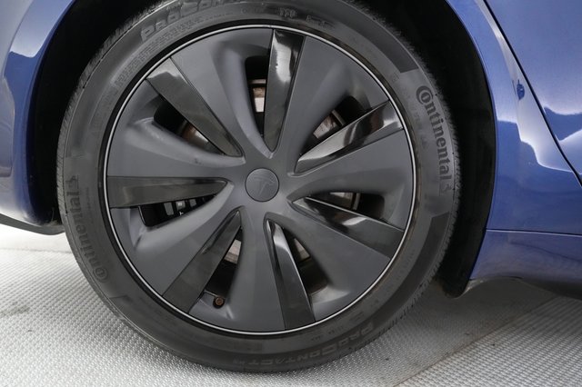 2023 Tesla Model S — photo 16 of 22