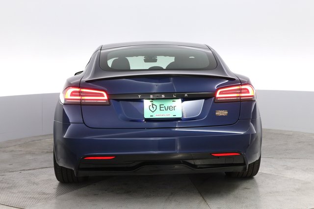 2023 Tesla Model S — photo 12 of 22