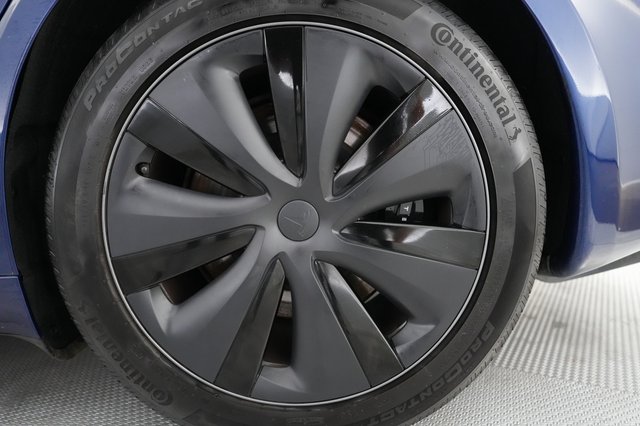 2023 Tesla Model S — photo 17 of 22