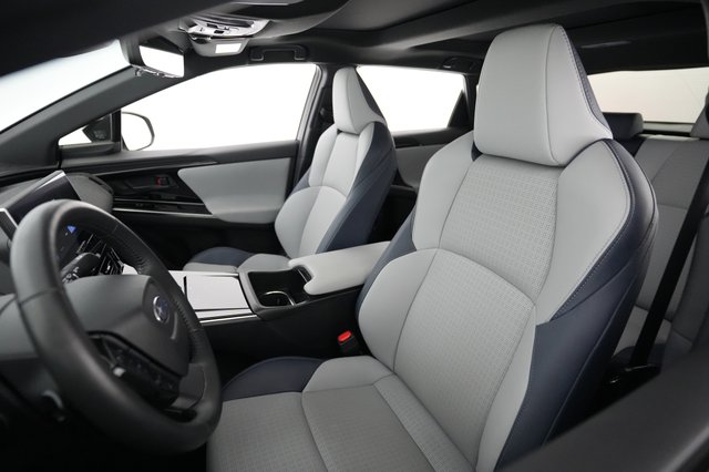 2023 Subaru Solterra — photo 3 of 22