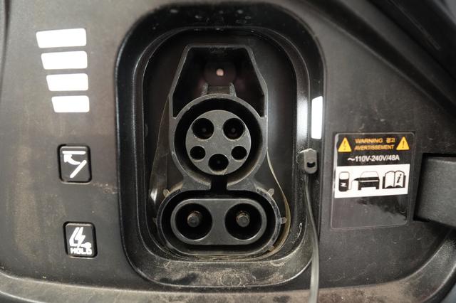 2024 Kia EV6 — photo 8 of 20