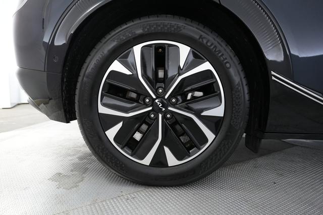 2024 Kia EV6 — photo 7 of 20