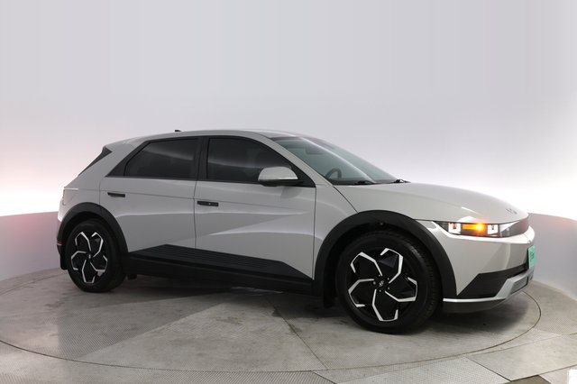 2022 Hyundai IONIQ 5 — photo 11 of 20