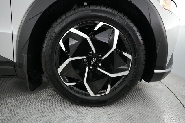2022 Hyundai IONIQ 5 — photo 17 of 20