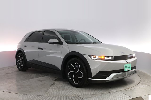 2022 Hyundai IONIQ 5 — photo 10 of 20