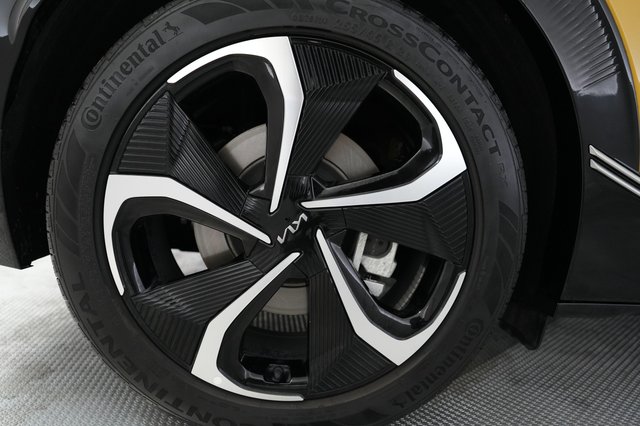 2022 Kia EV6 — photo 7 of 24