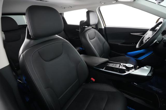 2022 Kia EV6 — photo 3 of 24