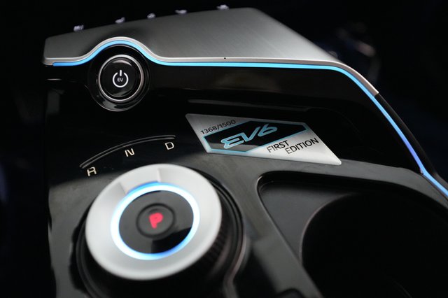 2022 Kia EV6 — photo 20 of 24