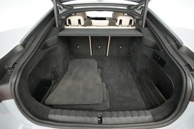 2022 BMW i4 — photo 6 of 23