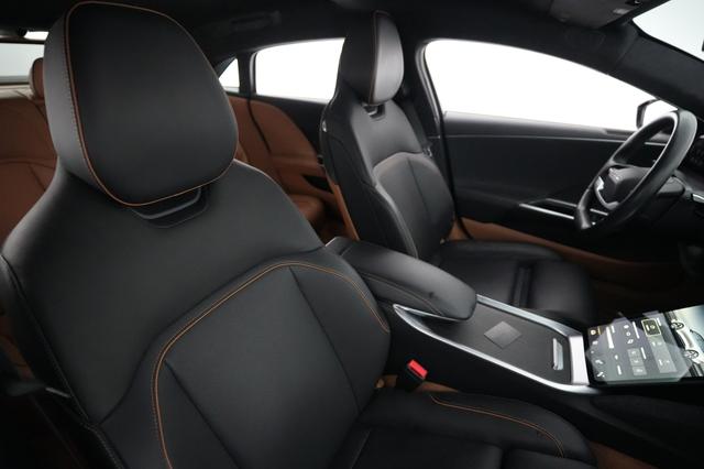 2023 Lucid Air — photo 3 of 21