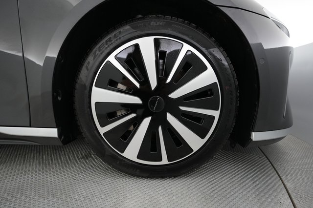 2023 Lucid Air — photo 7 of 21