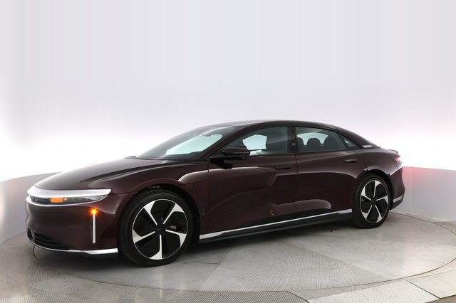 2023 Lucid Air — photo 14 of 21