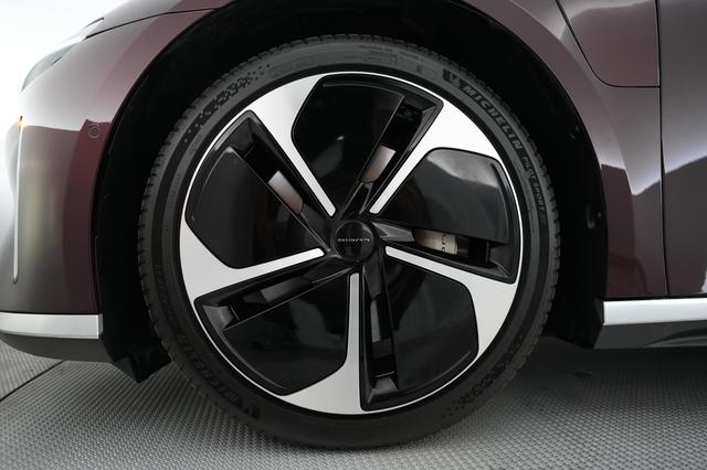 2023 Lucid Air — photo 7 of 21