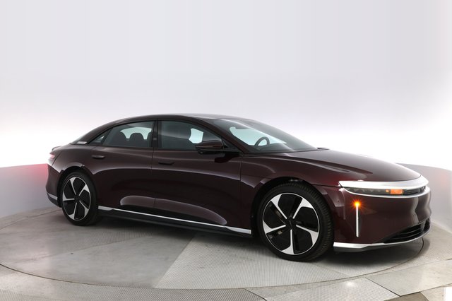 2023 Lucid Air — photo 11 of 21