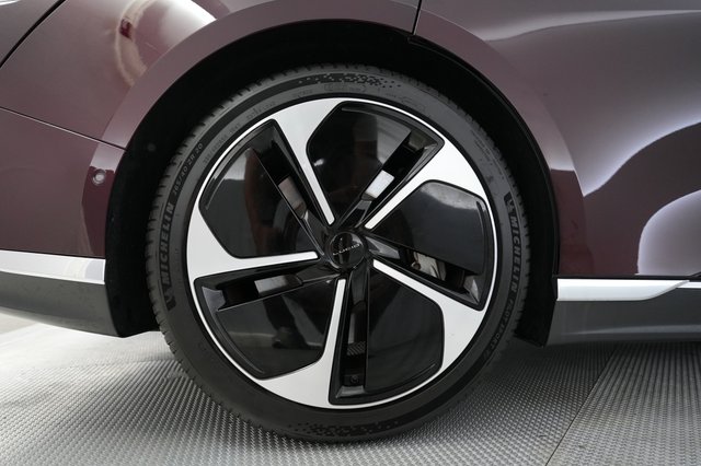 2023 Lucid Air — photo 16 of 21