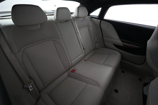 2023 Lucid Air — photo 4 of 21