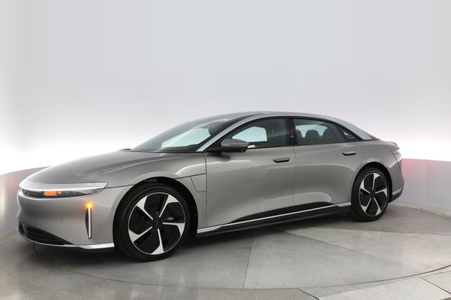 2023 Lucid Air — photo 8 of 21