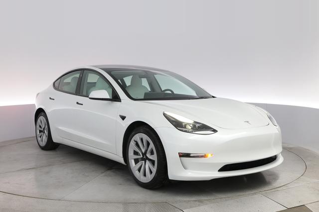 2023 Tesla Model 3 — photo 10 of 21