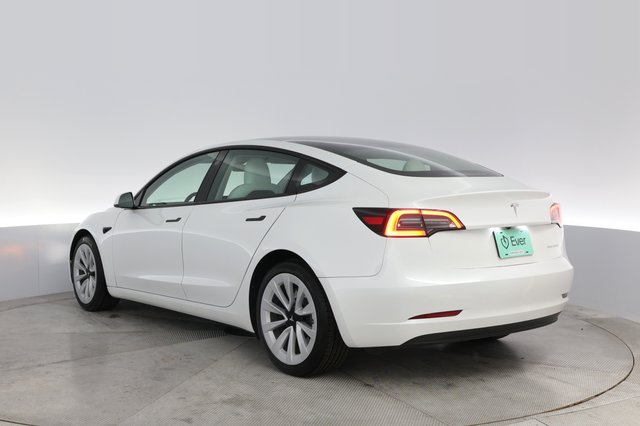 2023 Tesla Model 3 — photo 13 of 21