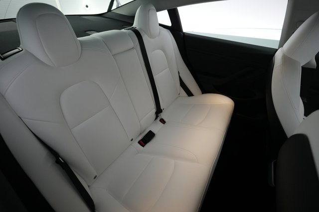 2023 Tesla Model 3 — photo 4 of 21