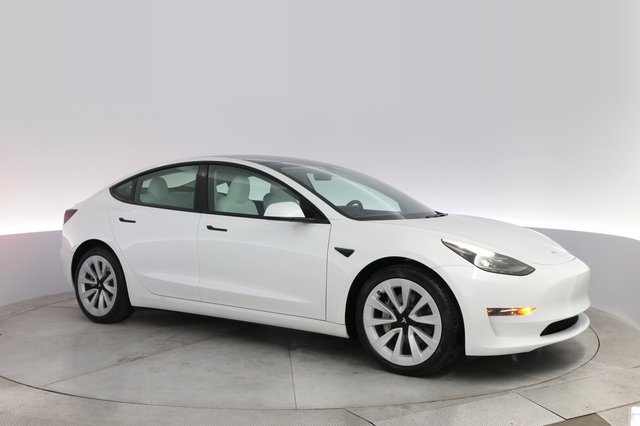 2023 Tesla Model 3 — photo 11 of 21