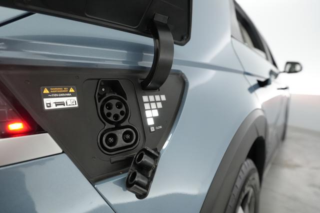 2023 Hyundai IONIQ 5 — photo 8 of 21