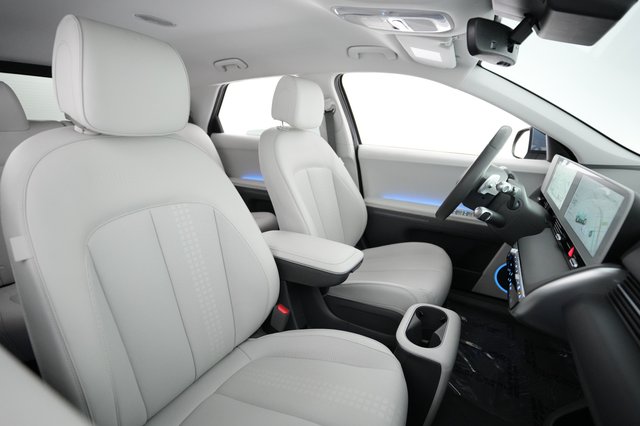 2023 Hyundai IONIQ 5 — photo 18 of 21