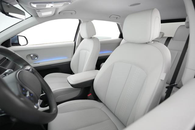 2023 Hyundai IONIQ 5 — photo 3 of 21