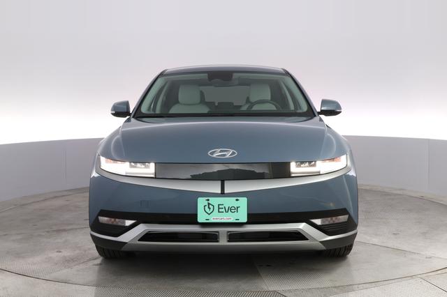 2023 Hyundai IONIQ 5 — photo 9 of 21