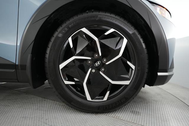 2023 Hyundai IONIQ 5 — photo 7 of 21