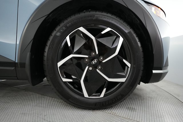 2023 Hyundai IONIQ 5 — photo 7 of 21