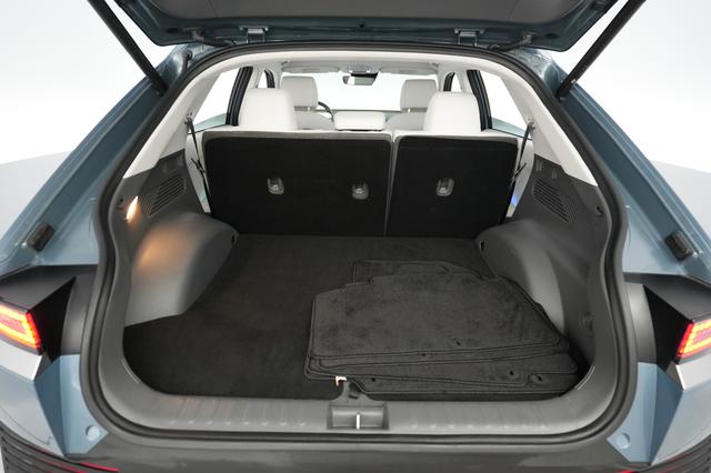 2023 Hyundai IONIQ 5 — photo 6 of 21